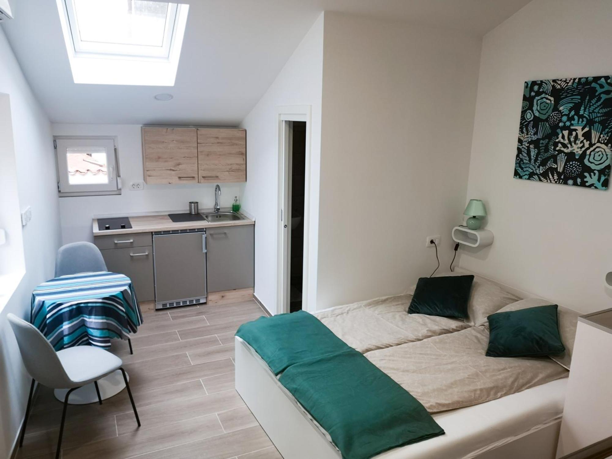 Korala Apartments Pirano Esterno foto